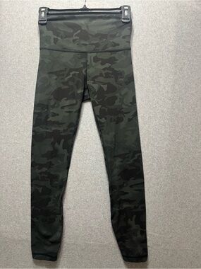Lululemon Green Camo High-Rise Leggings Size 4 - Athletic Yoga Pants